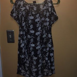 Hot topic black and white sheer skull top